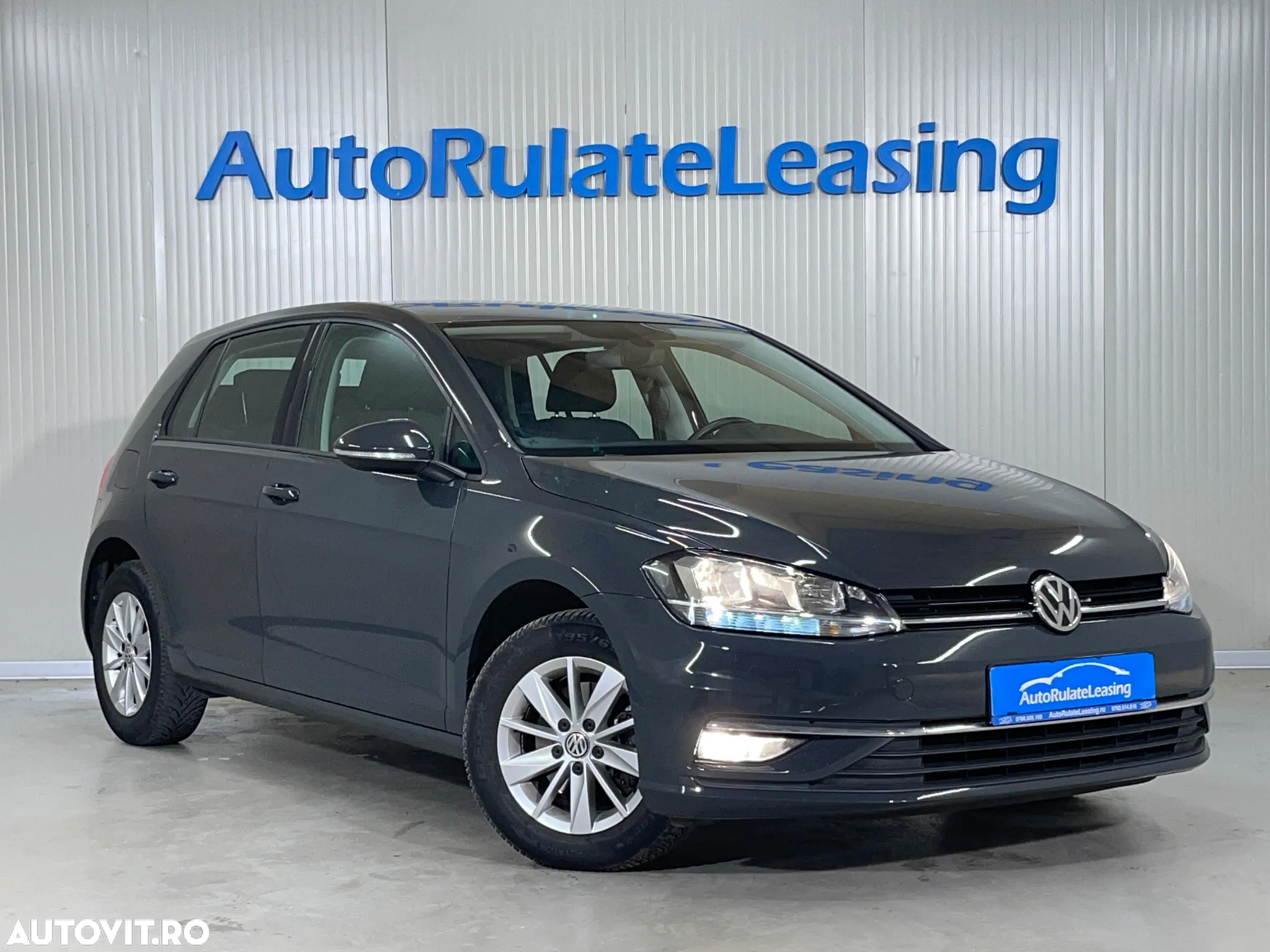 Volkswagen Golf 1.6 TDI Comfortline - 2