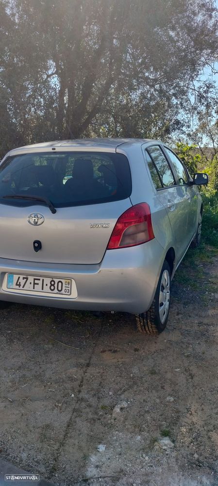 Toyota Yaris 1.0 VVT-i AC Manual - 15