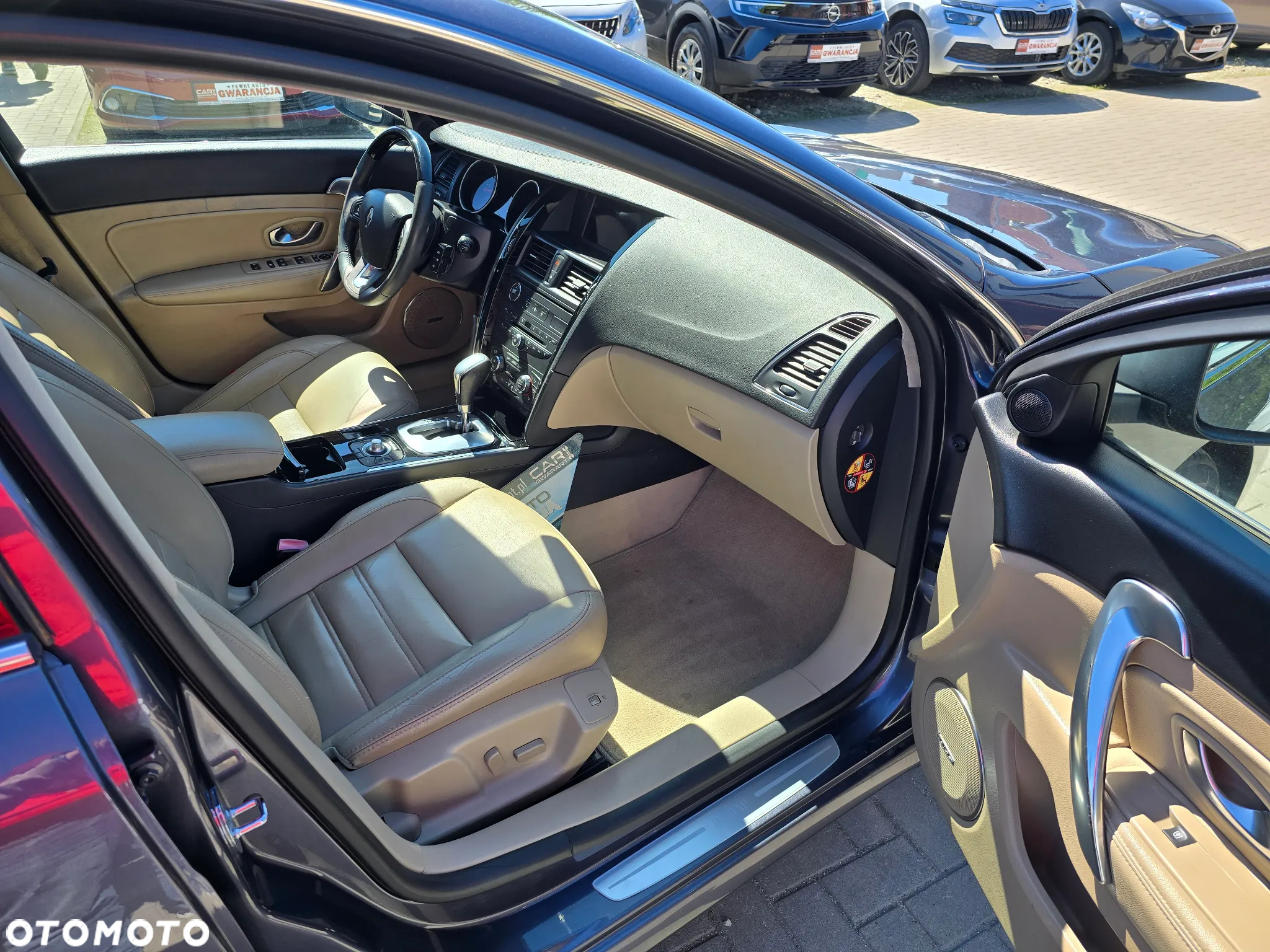 Renault Latitude V6 dCi 240 FAP - 13