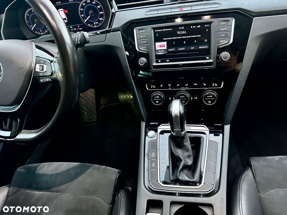 Volkswagen Passat 2.0 TDI BMT 4Mot Highline DSG - 13