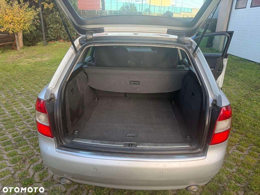 Audi A4 Avant 2.5 TDI - 7