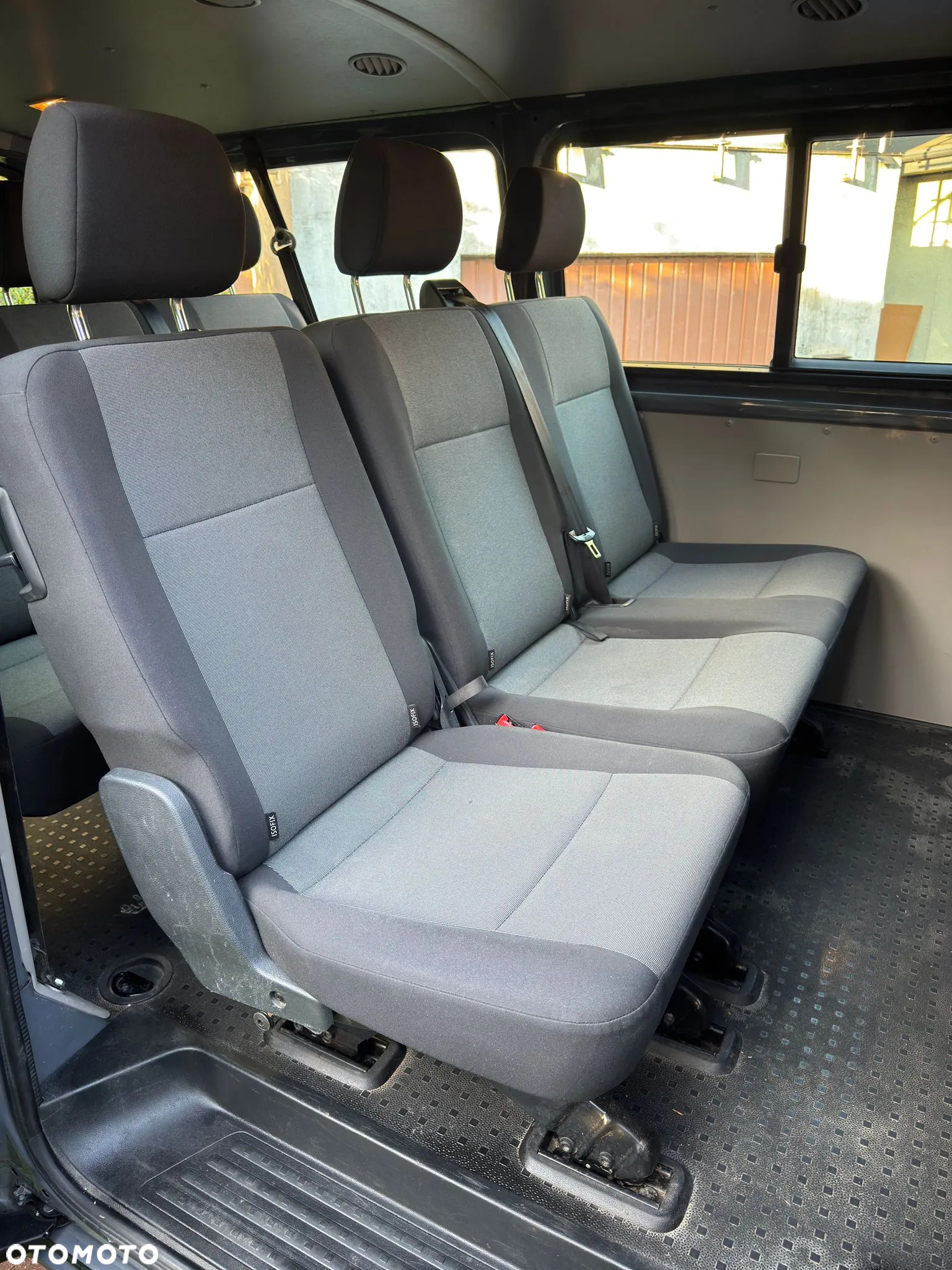 Volkswagen Transporter T6 TDI L2H1 - 16