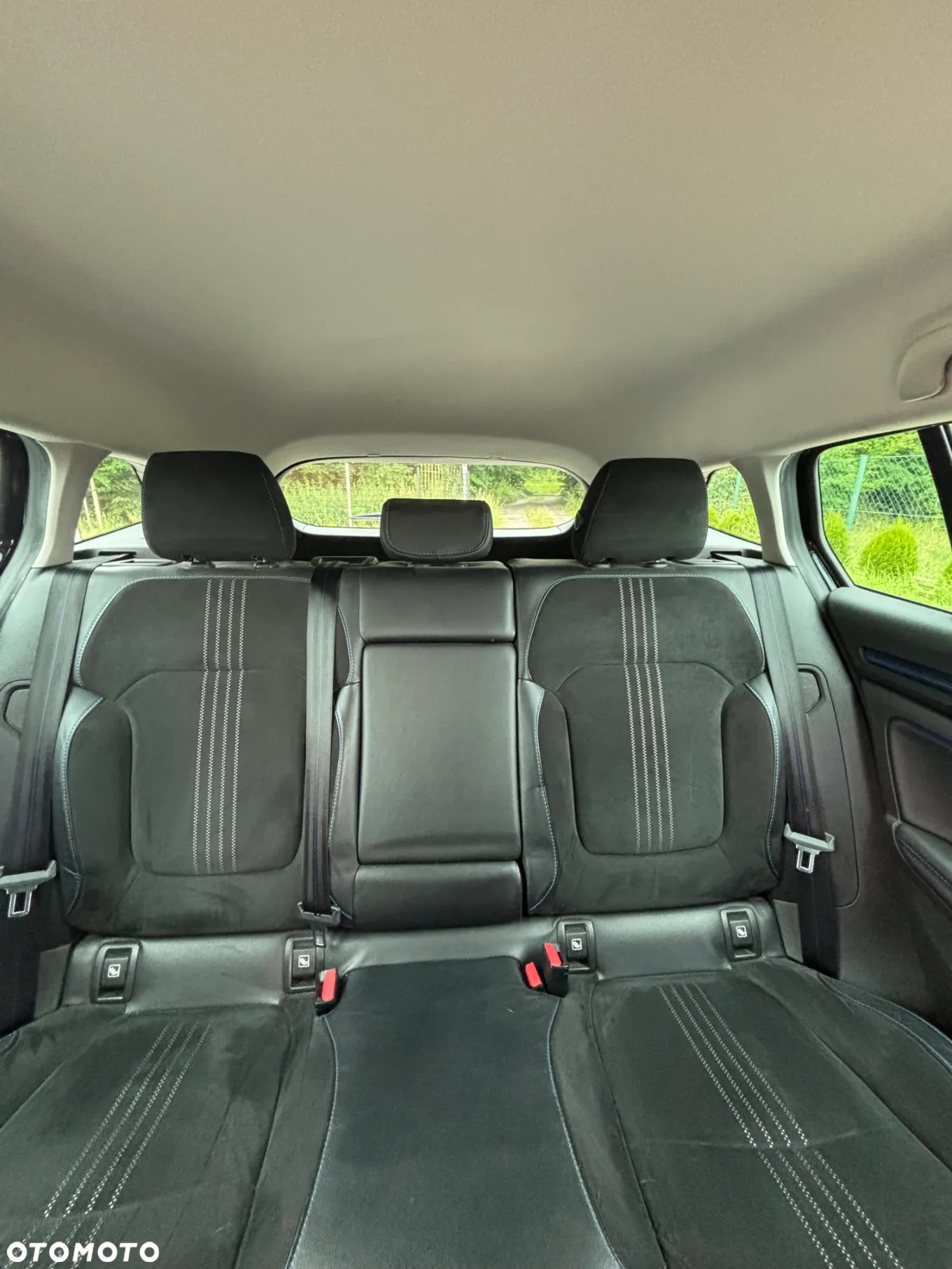 Renault Megane ENERGY dCi 165 EDC GT - 15