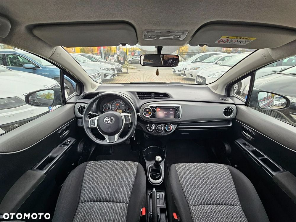 Toyota Yaris - 16