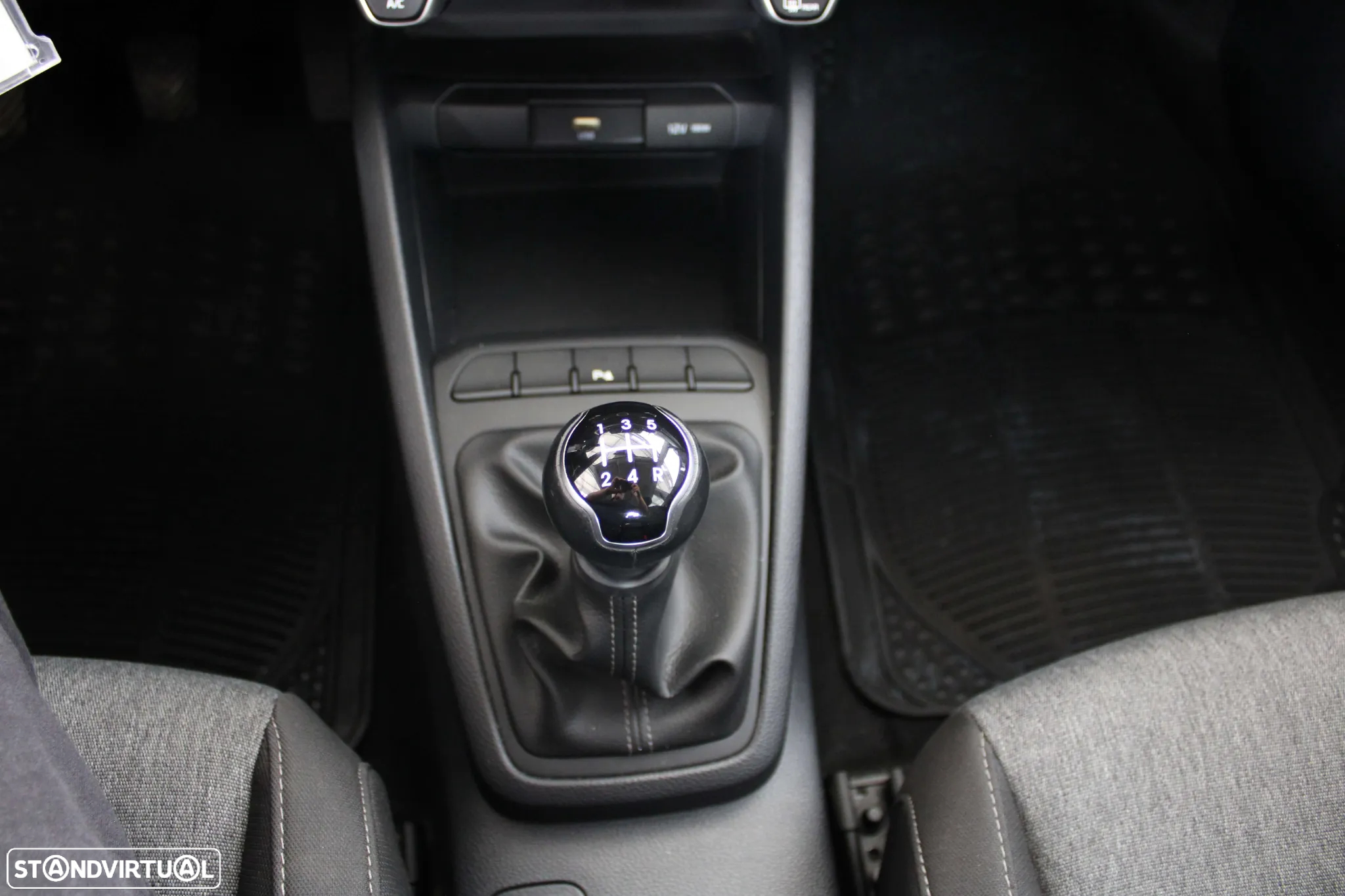 Kia Stonic 1.2 Dynamic - 17