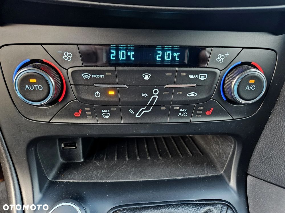 Ford Focus 1.5 EcoBoost Start-Stopp-System Business Edition - 12