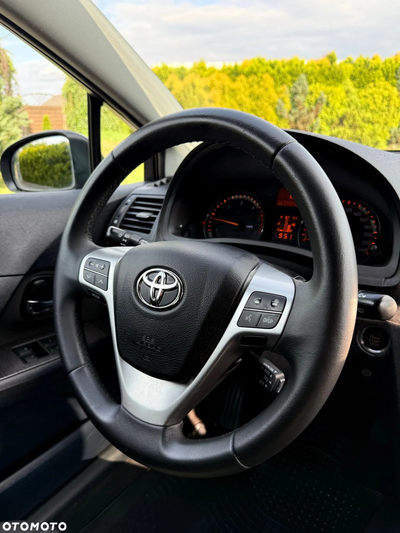 Toyota Avensis 2.0 D-4D Platinium - 6