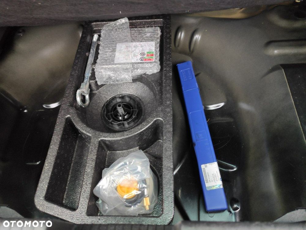 Opel Crossland X - 24