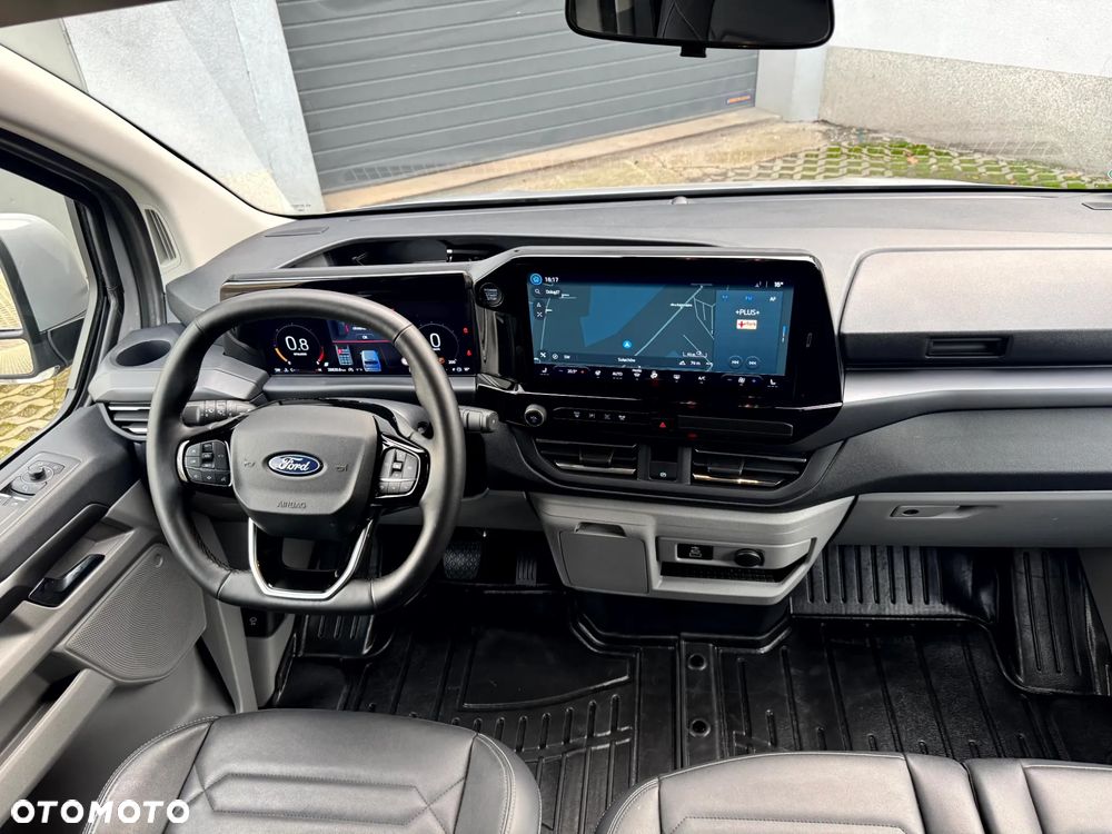 Ford Tourneo Custom L2H1 VA Autm Titanium - 39