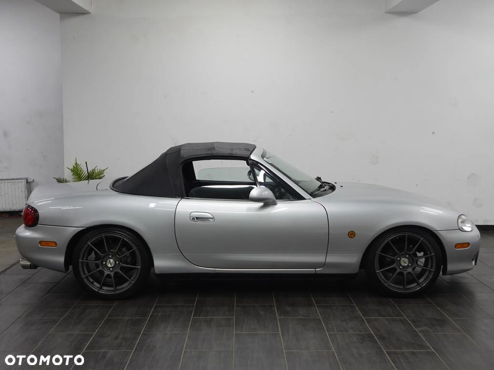 Mazda MX-5 1.6i 16V - 10