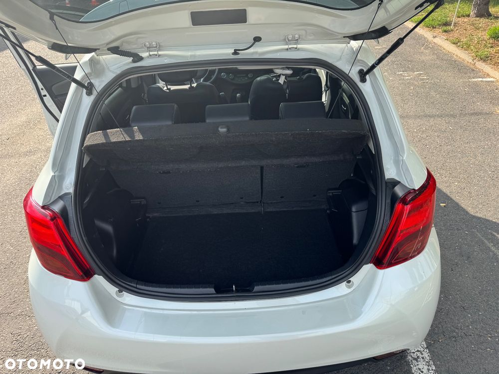 Toyota Yaris - 15