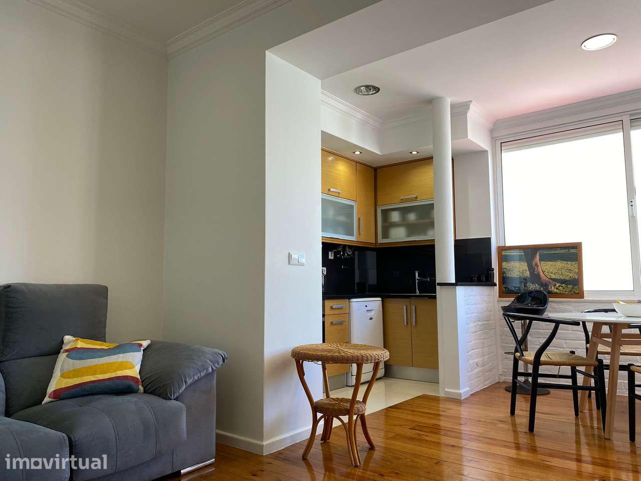 Apartamento luminoso, ideal para estudantes, ou nómadas digitais. - Grande imagem: 2/28