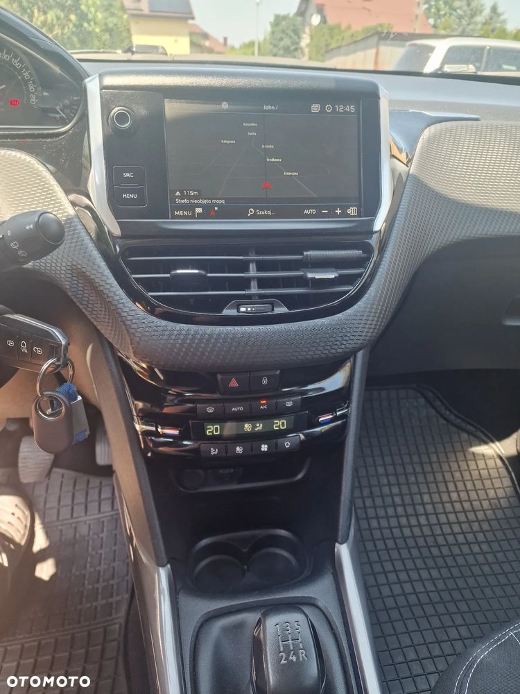 Peugeot 2008 1.2 Pure Tech Active - 11