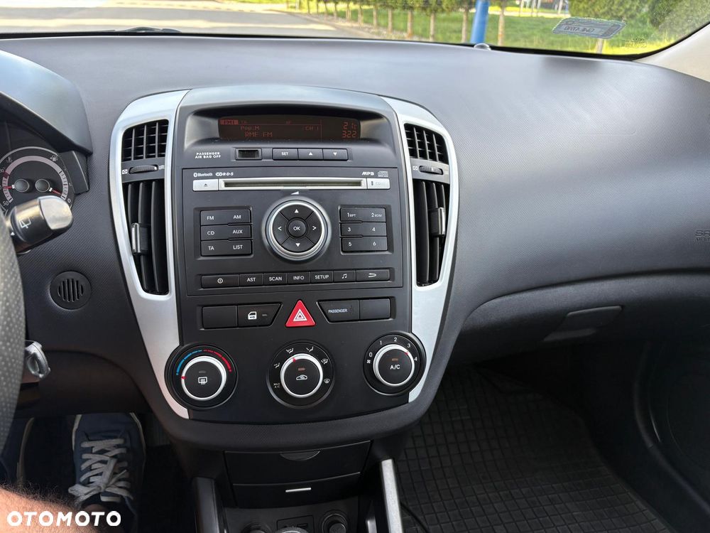 Kia Ceed 1.4 Comfort - 6