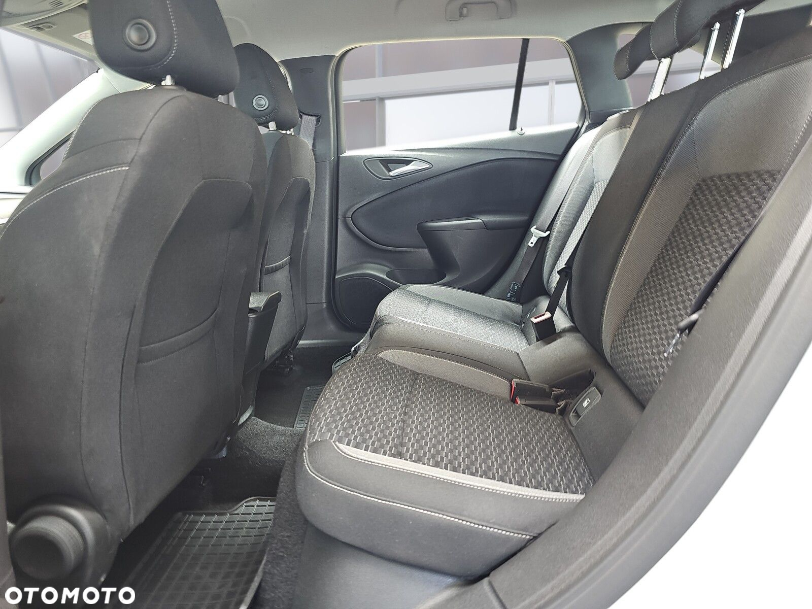 Opel Astra V 1.5 CDTI Edition S&S - 19