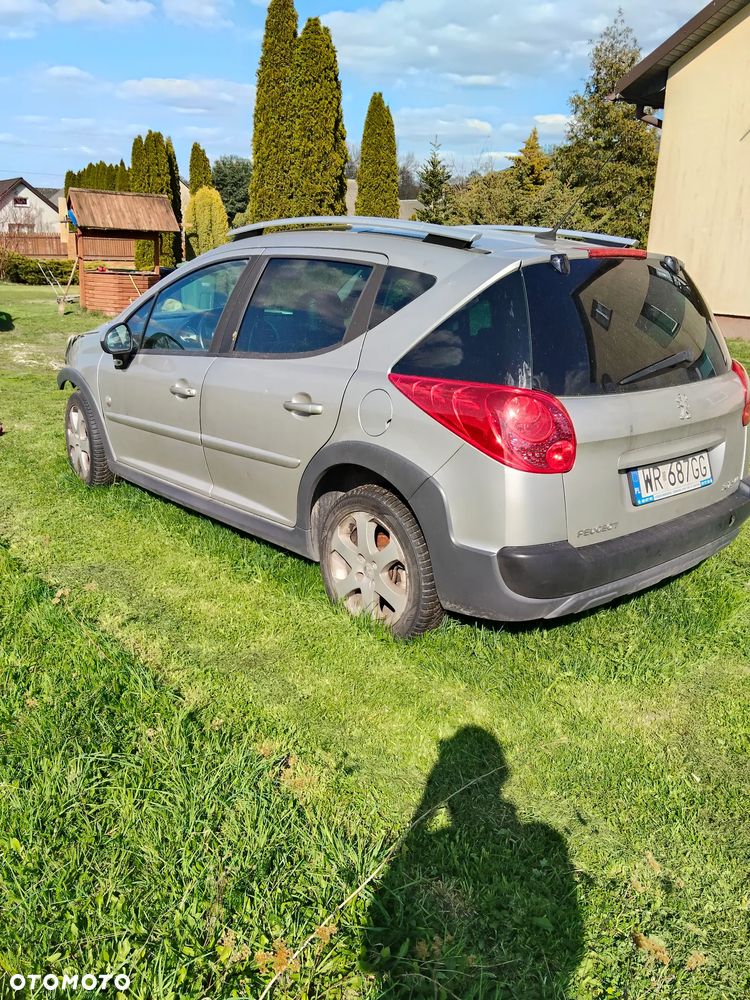 Peugeot 207 1.6 - 5