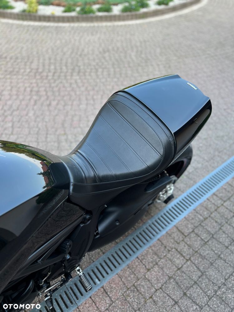 Ducati Diavel - 22
