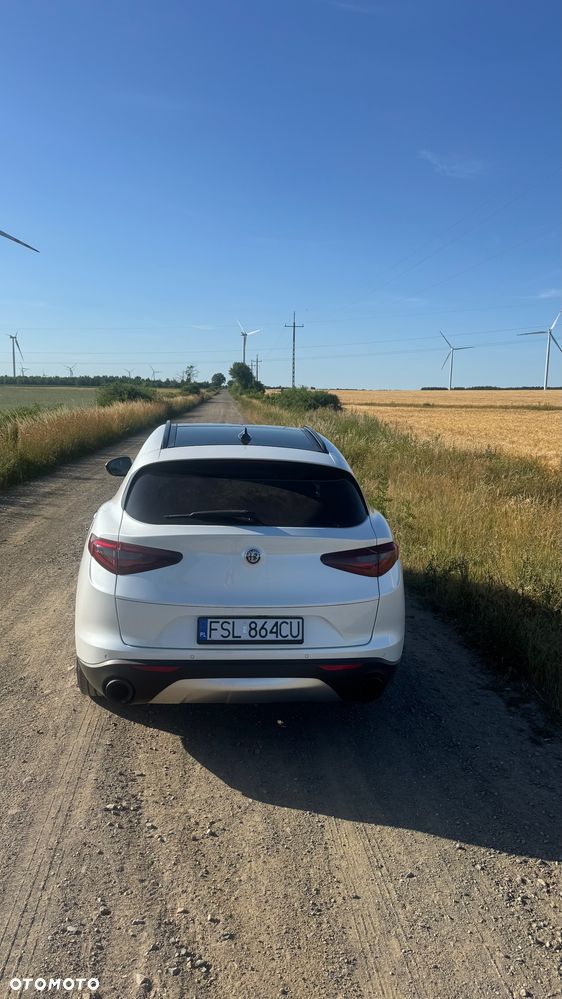 Alfa Romeo Stelvio 2.0 Turbo Executive Q4 - 4