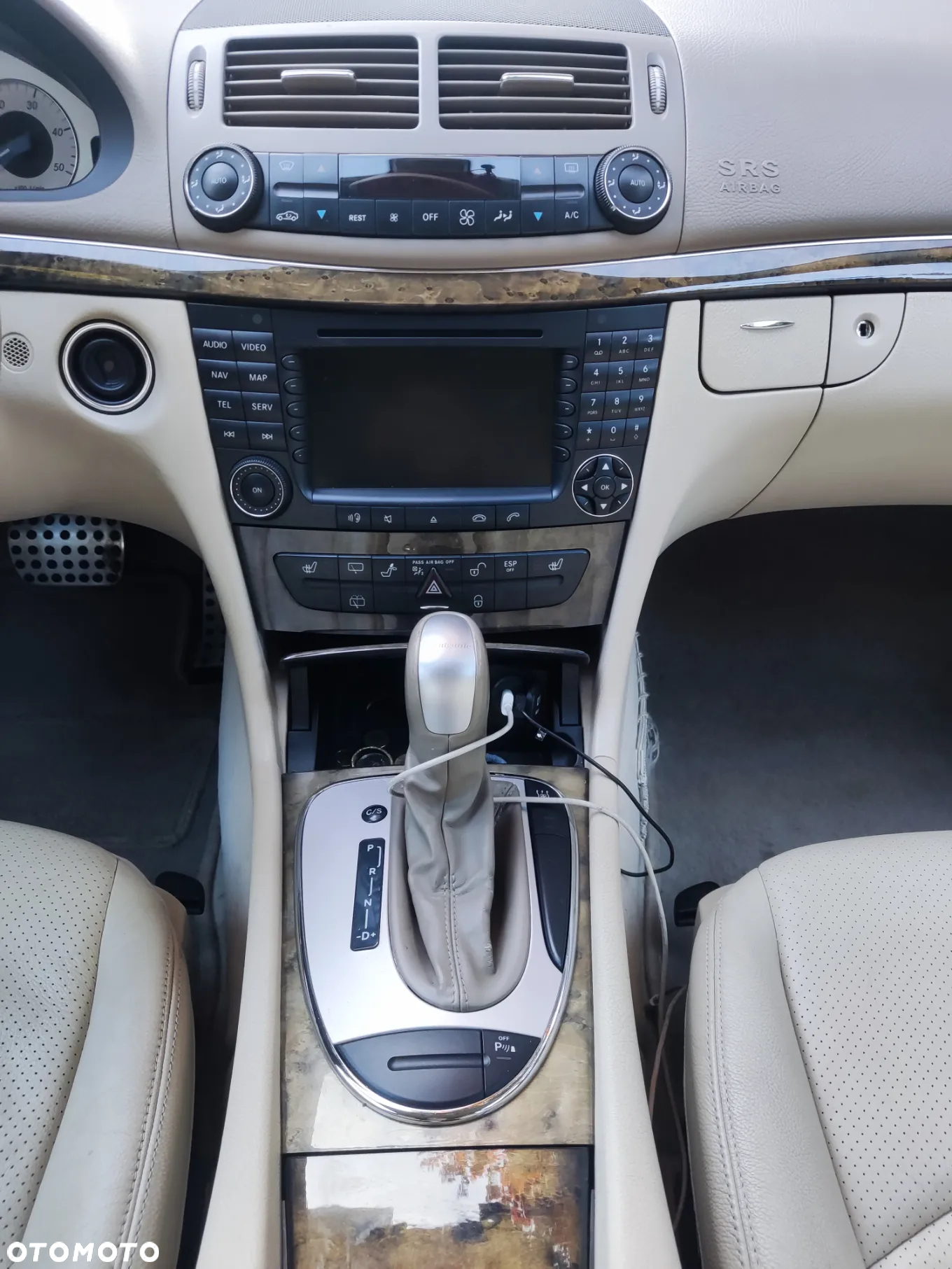 Mercedes-Benz Klasa E 320 CDI T Avantgarde - 3