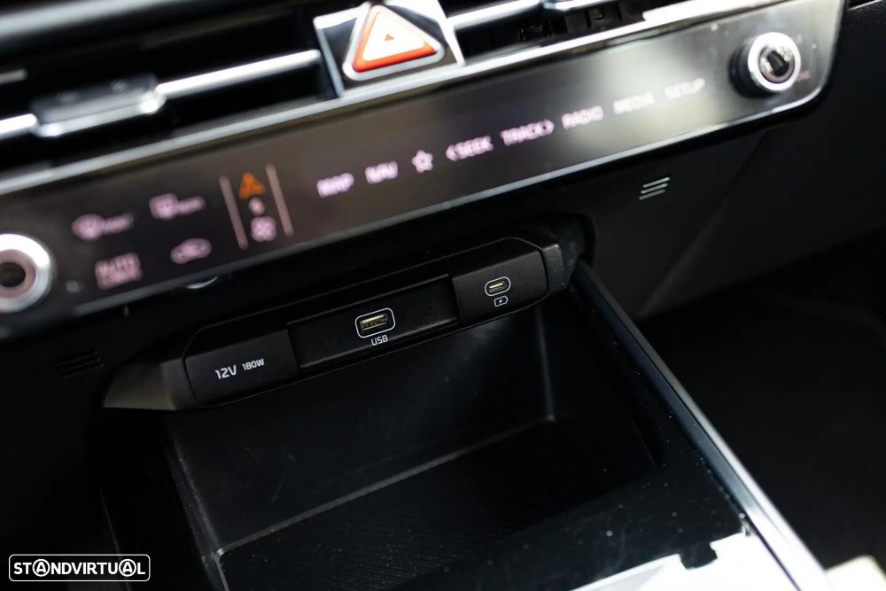 Kia Niro EV 64kWh Tech - 28