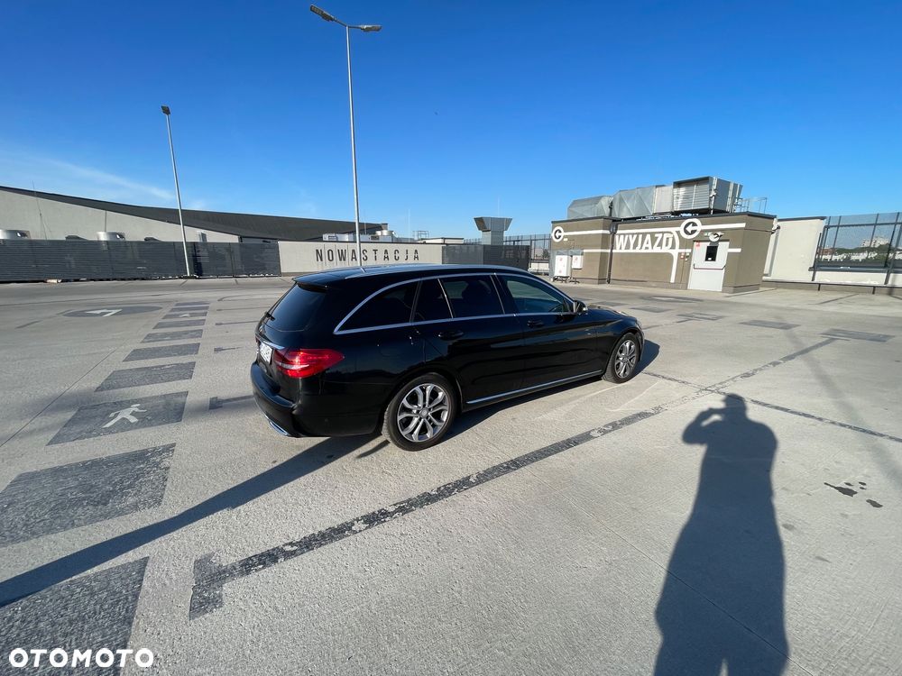 Mercedes-Benz Klasa C 220 CDI 4Matic 7G-TRONIC Edition - 4