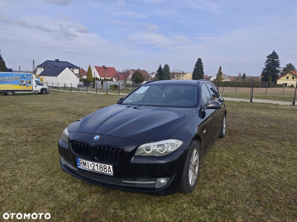 BMW Seria 5 525d xDrive - 1