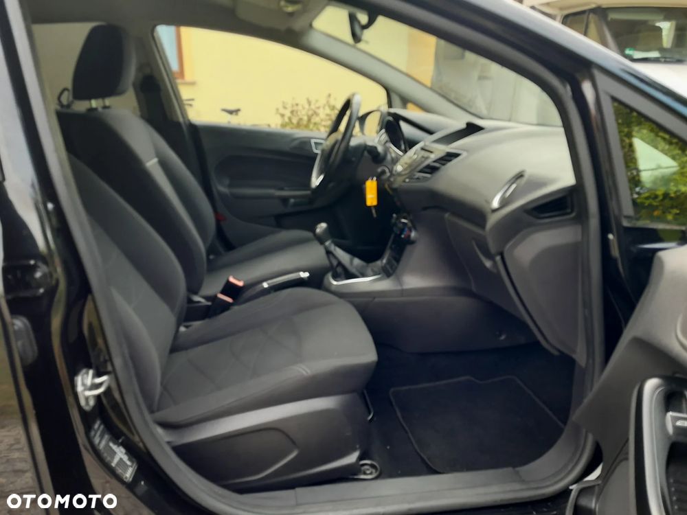 Ford Fiesta 1.25 Celebration - 10