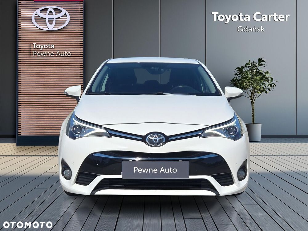 Toyota Avensis 1.8 Premium MS - 9