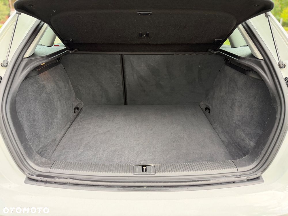 Audi A3 Sportback 2.0 TDI DPF quattro Attraction - 13