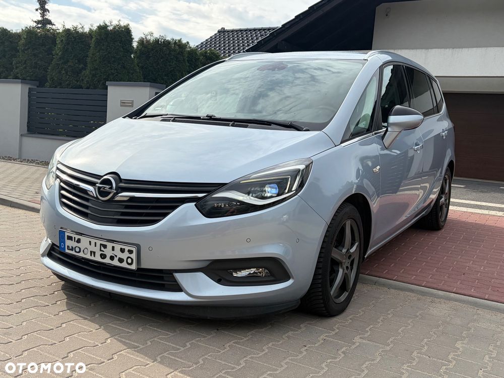 Opel Zafira 2.0 D (CDTI ecoFLEX) Start/Stop Business Innovation - 1