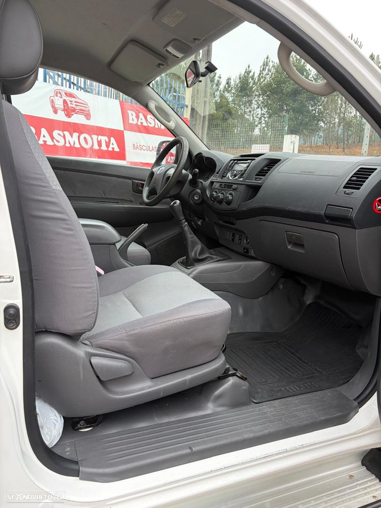 Toyota Hilux 2.5 D-4D 2WD CE - 4