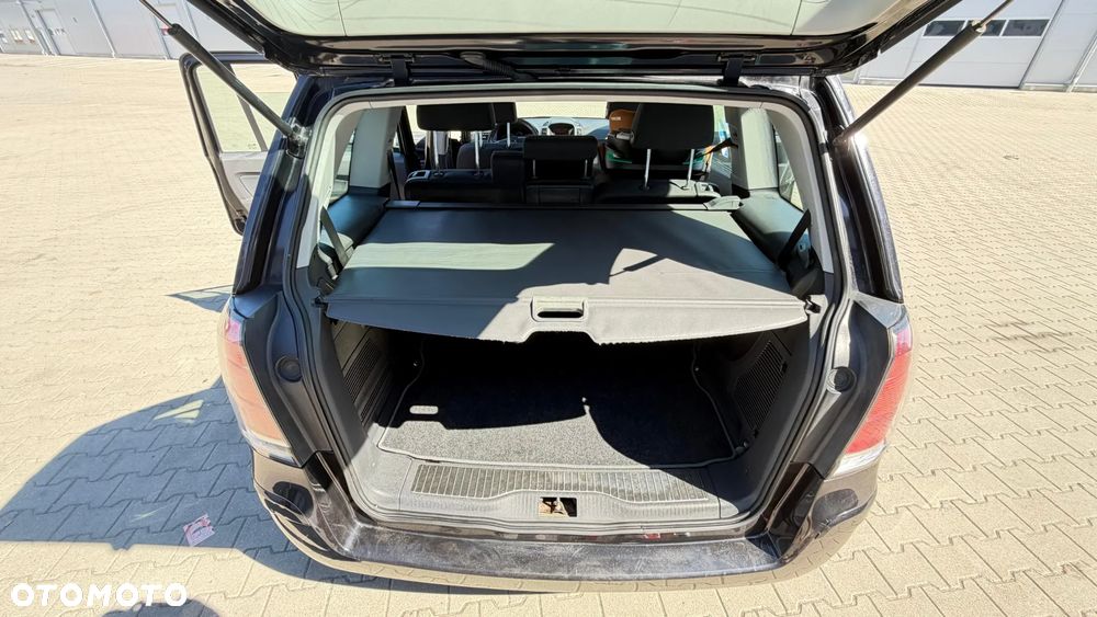 Opel Zafira 1.6 Enjoy - 27