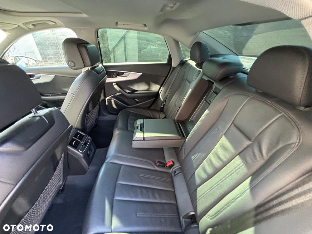 Audi A4 Limousine 45 TFSI quattro S tronic - 13