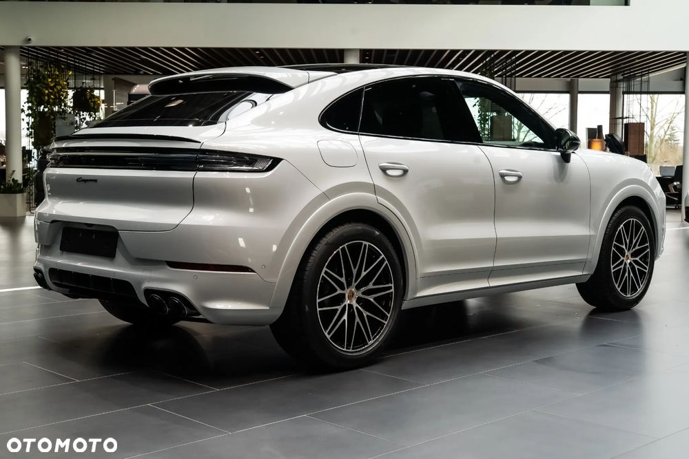 Porsche Cayenne Black Edition - 10