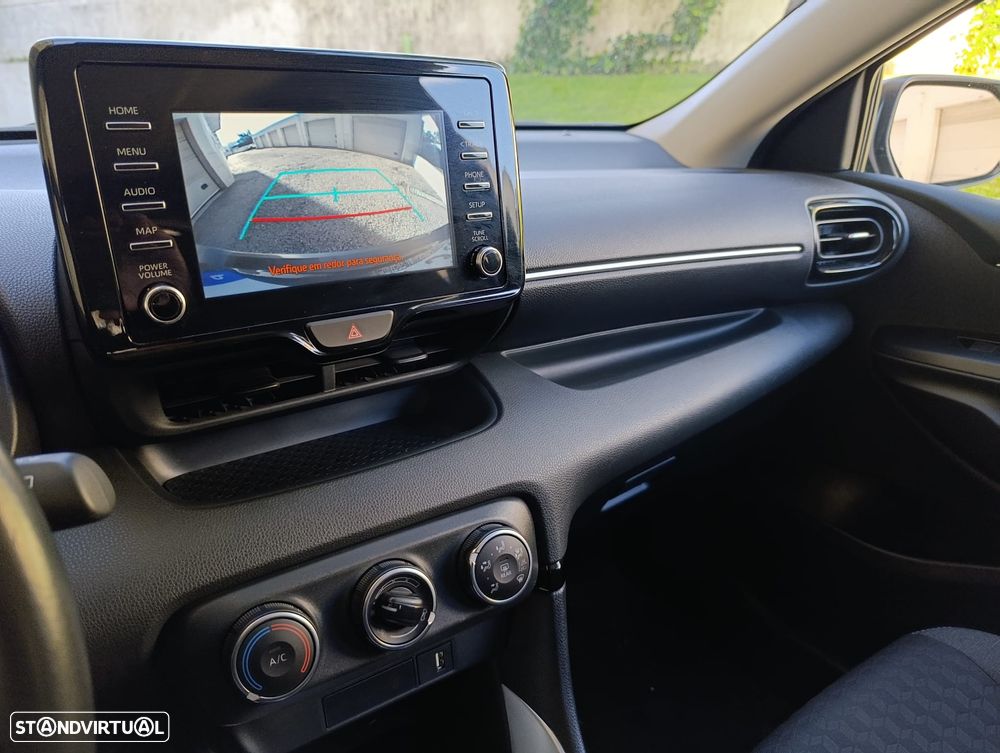 Toyota Yaris 1.0 VVT-i Exclusive - 15