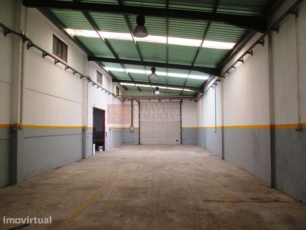 SOLTARIA - SÃO PEDRO DA CADEIRA - ARMAZÉM COM 300 M2 - Grande imagem: 3/5