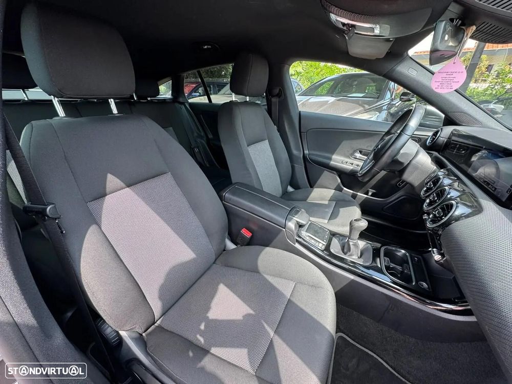 Mercedes-Benz CLA 180 d Shooting Brake Business Solutions - 26