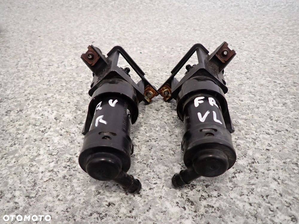 HONDA FRV 05- SPRYSKIWACZ REFLEKTORA LAMPY XENON PRAWY - 8