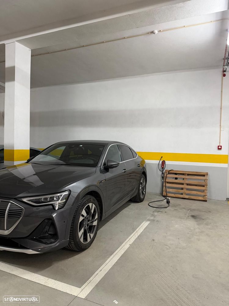 Audi e-tron 55 quattro S line - 1