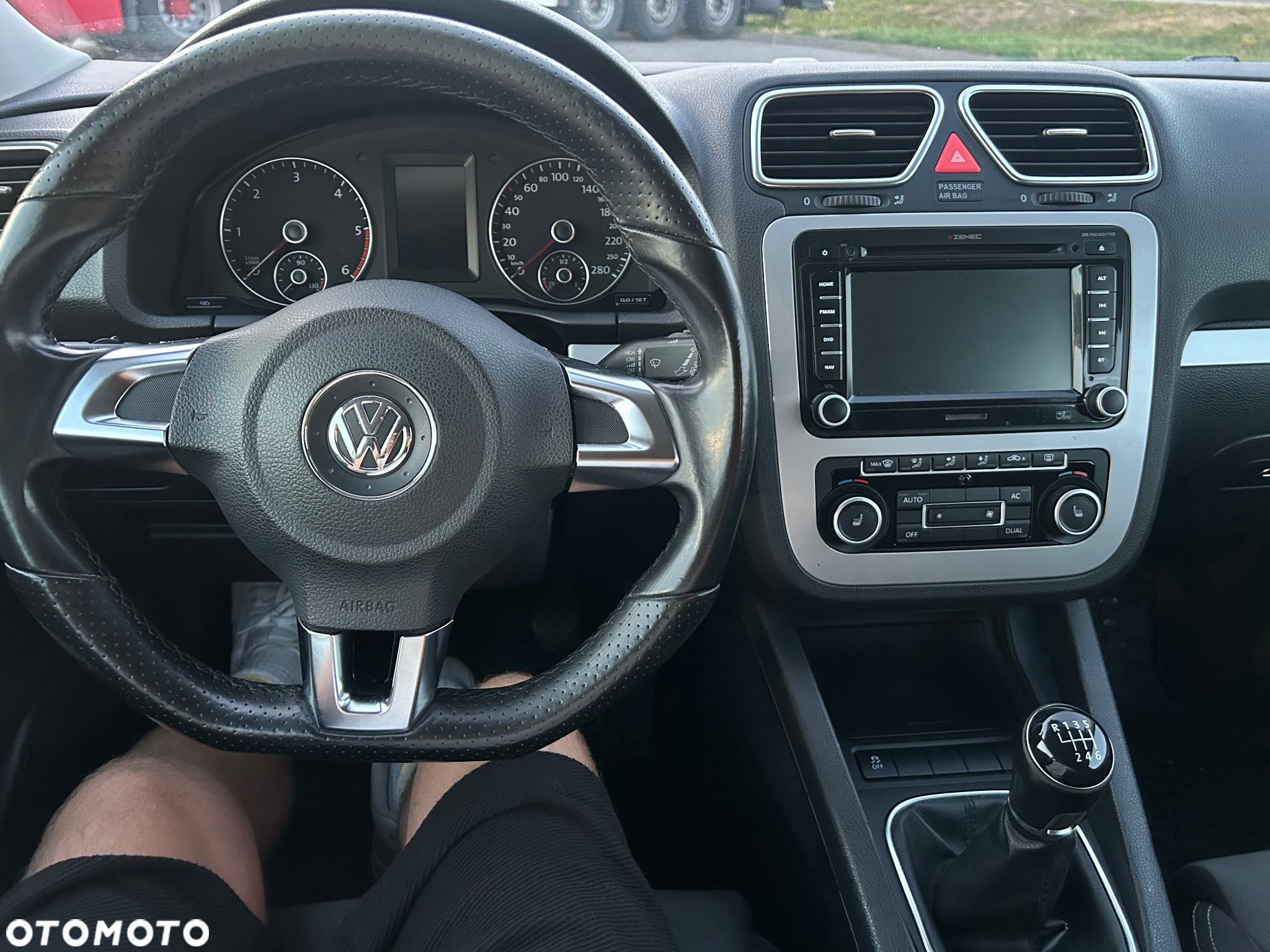 Volkswagen Scirocco 2.0 TDI - 12