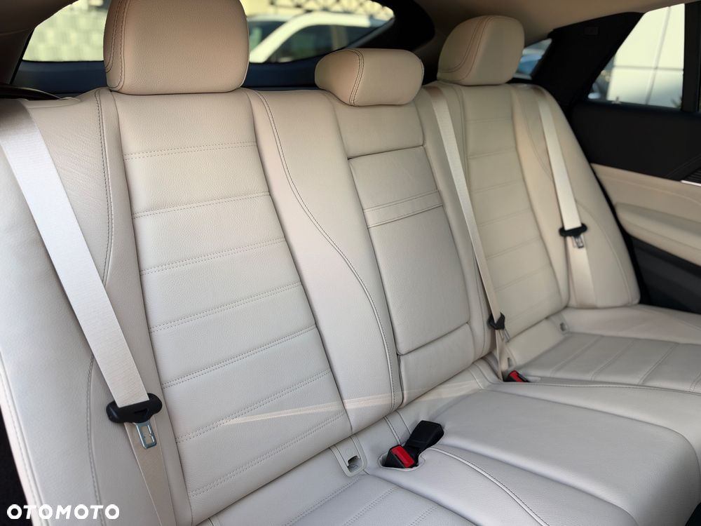 Mercedes-Benz GLE 450 d mHEV 4-Matic AMG Line - 16