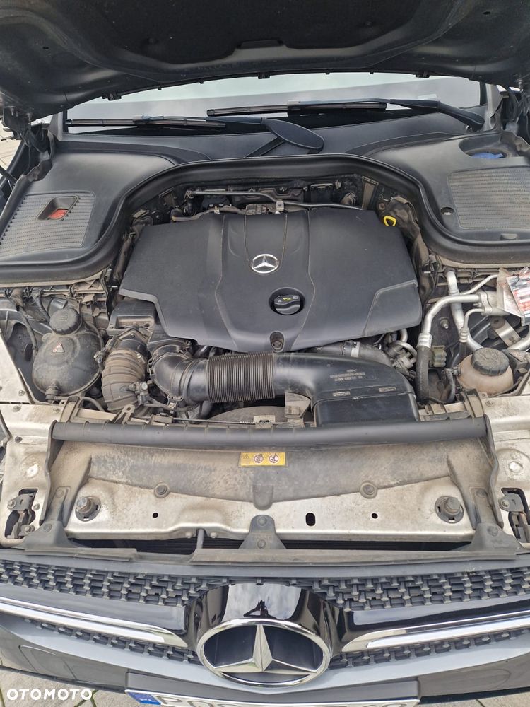 Mercedes-Benz GLC - 12