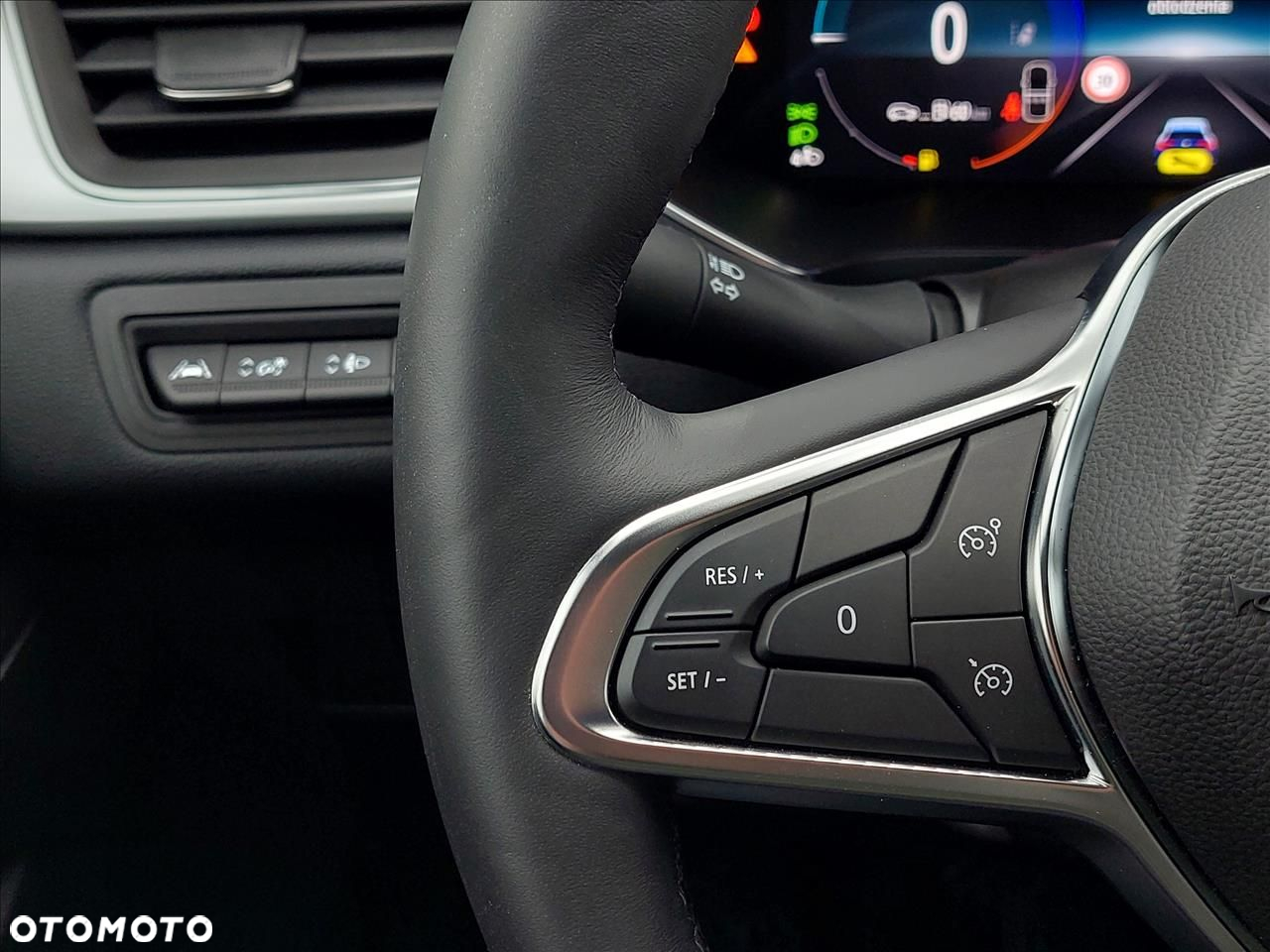 Renault Captur - 13