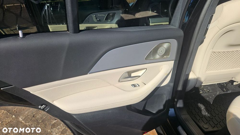 Mercedes-Benz GLE - 30