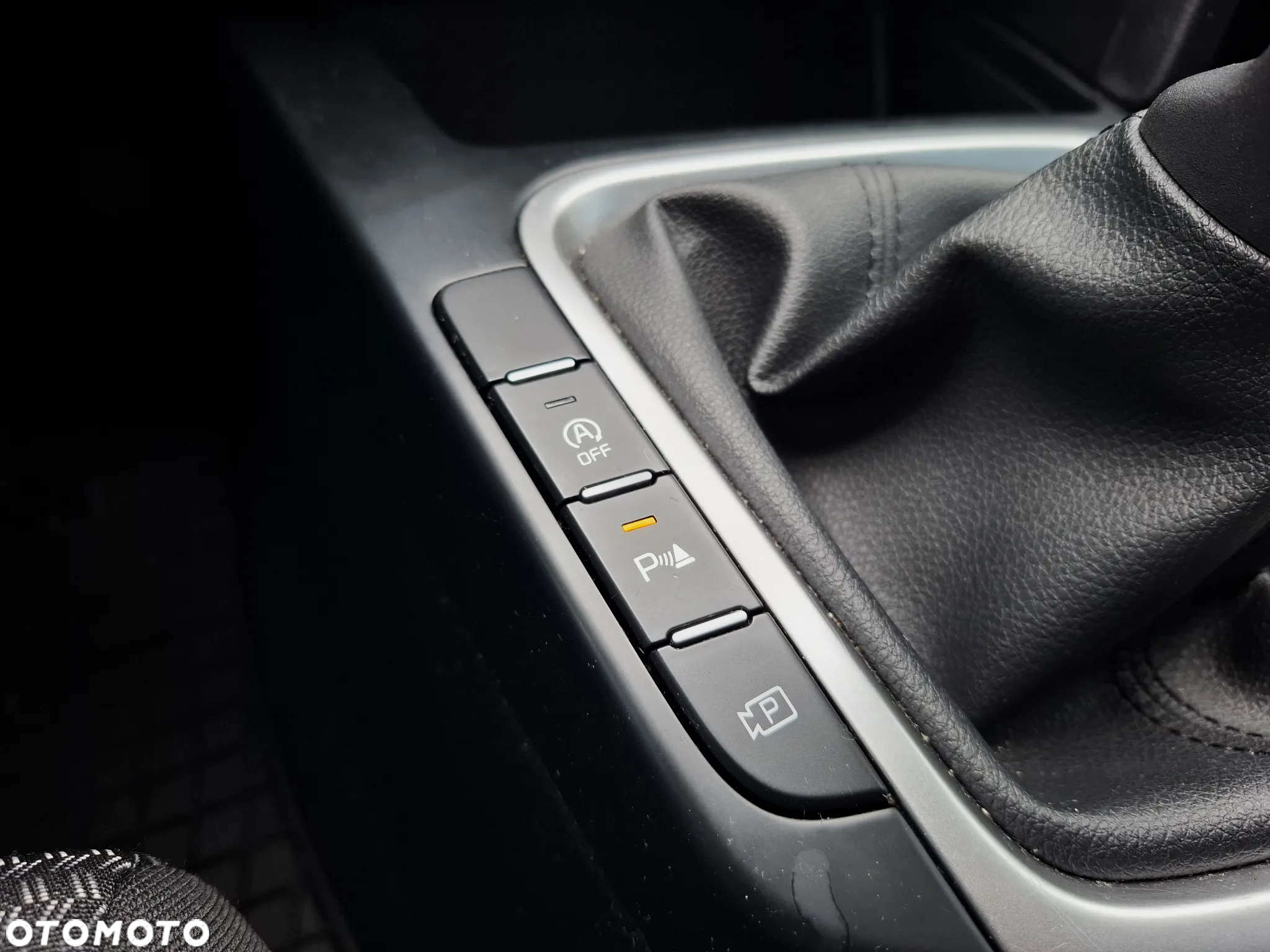 Kia XCeed 1.5 T-GDI M - 24