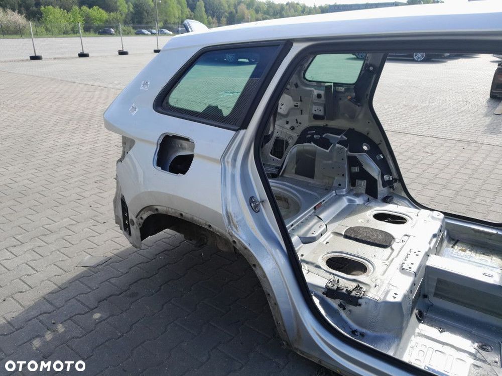 SKODA KODIAQ I BŁOTNIK ĆWIARTKA TYŁ PRAWY PRAWA LA7W - 2