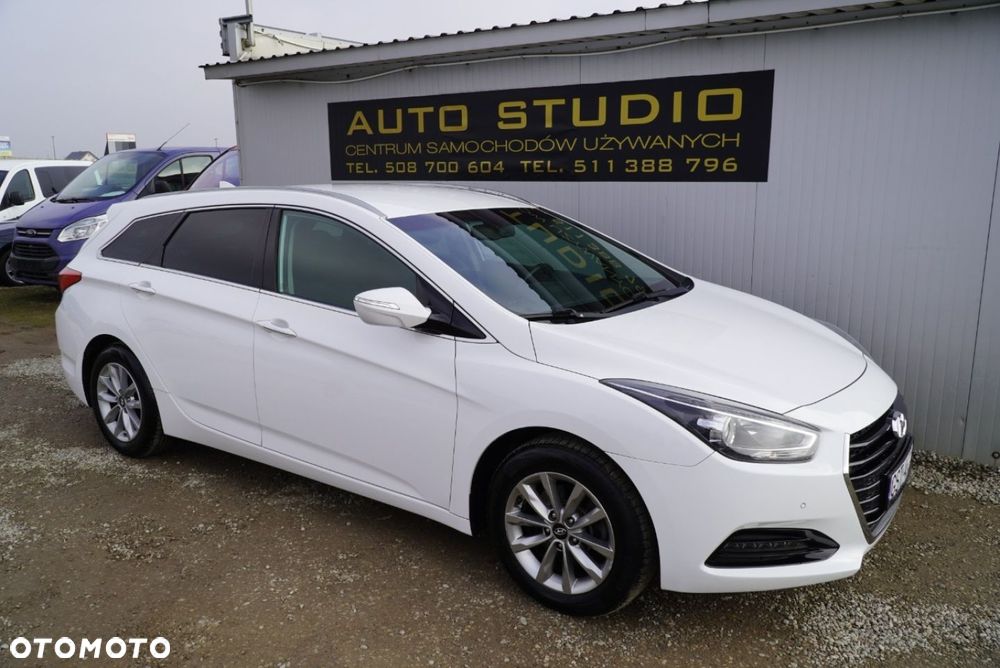 Hyundai i40 1.7 CRDi Comfort + - 39