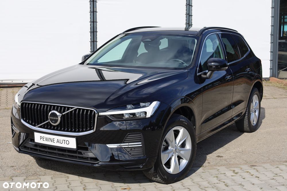 Volvo XC 60 B4 D AWD Geartronic Momentum Pro - 4