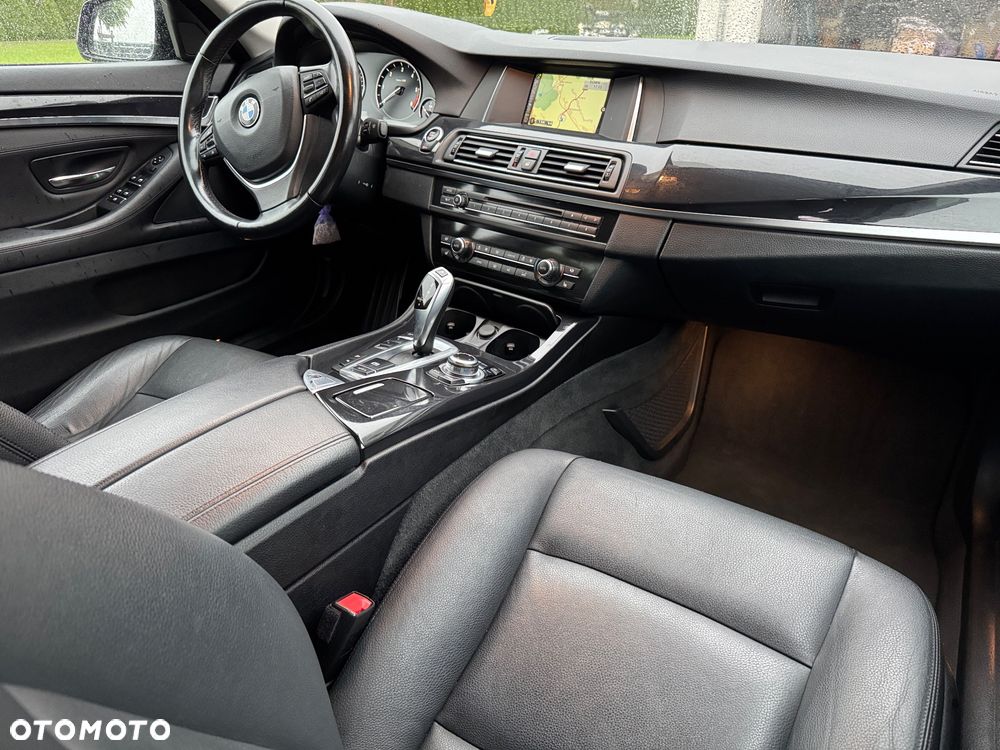 BMW Seria 5 520d xDrive Luxury Line - 8