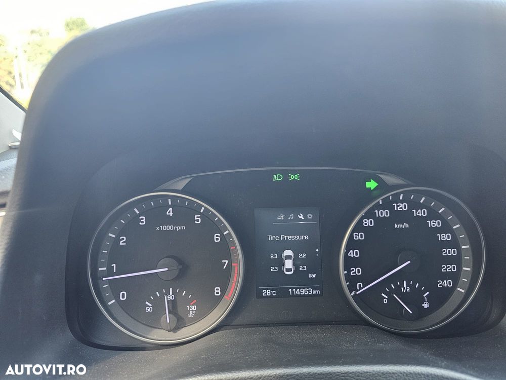 HYUNDAI Elantra 2016 — imagine 8